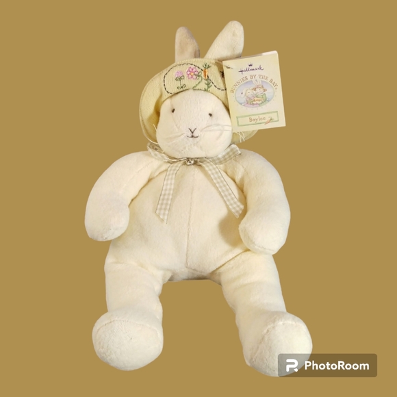 NWT Hallmark Bunnies by the Bay plush, Bay Lee. Pre-owned. - Picture 3 of 7